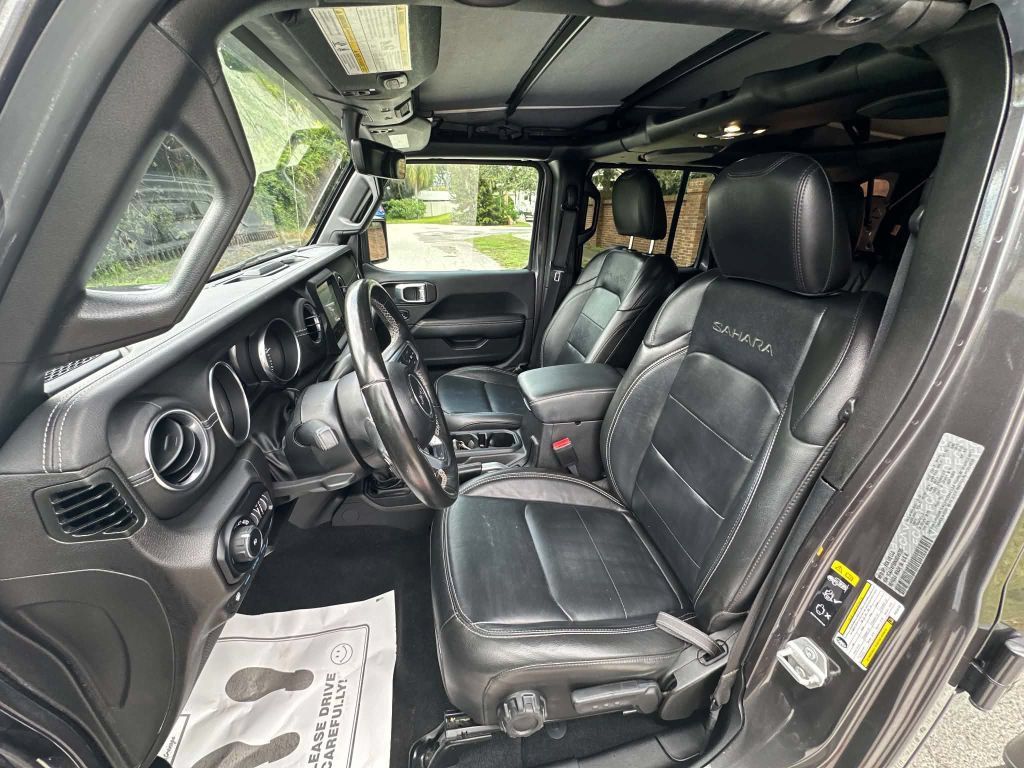 Used 2022 Jeep Wrangler Unlimited Sahara w/ Cold Weather Group AWD/4WD image 7