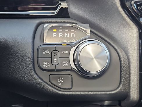 New 2026 RAM 1500 Laramie AWD/4WD image 27