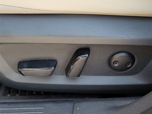 Used 2023 Nissan Rogue SL w/ SL Premium Package image 20