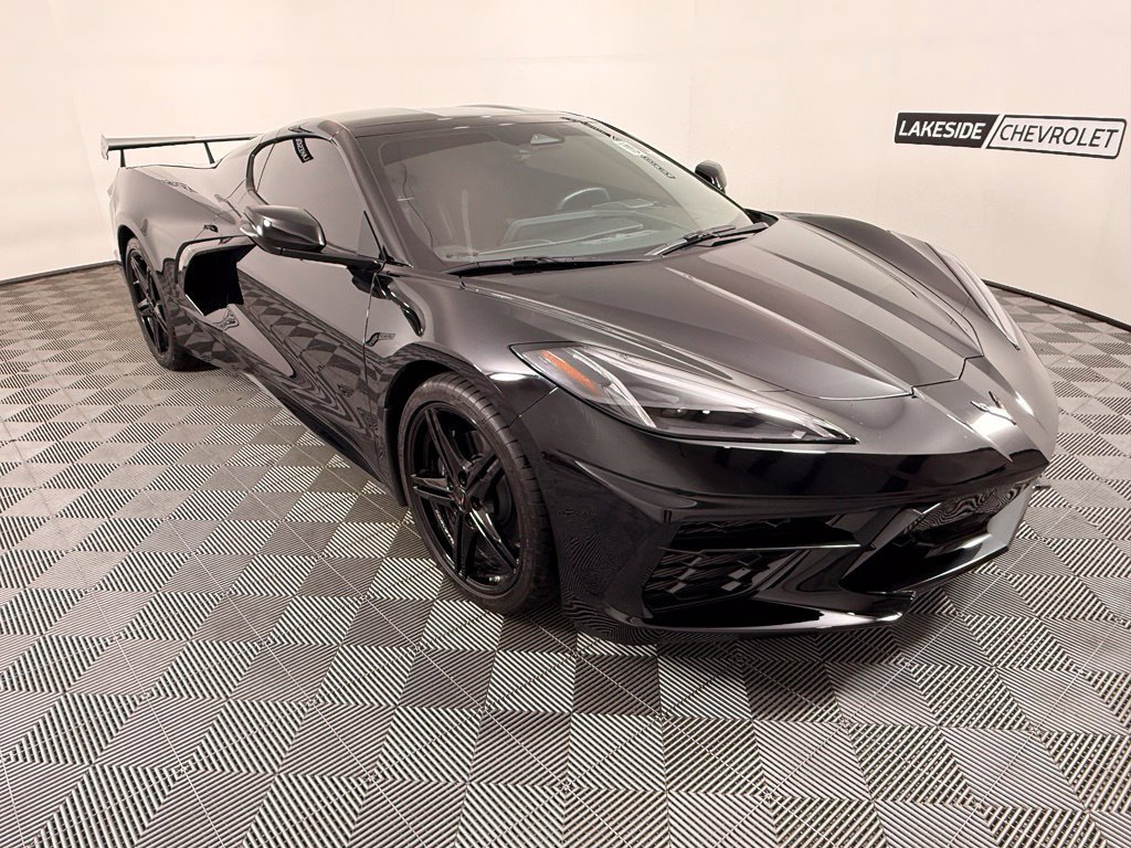 Used 2026 Chevrolet Corvette Stingray Coupe w/ 1LT RWD image 9