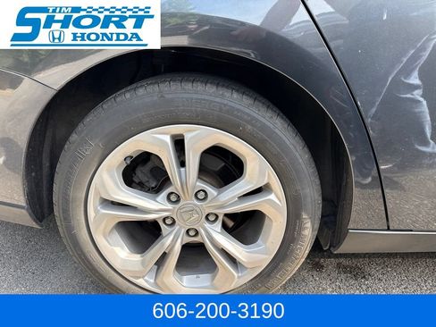 Used 2025 Honda Accord LX image 4