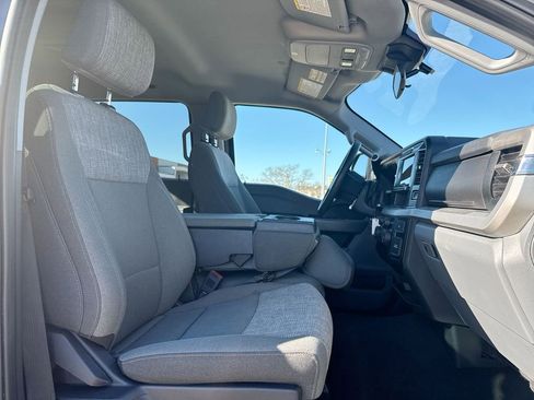 Used 2025 Ford F250 XLT image 31
