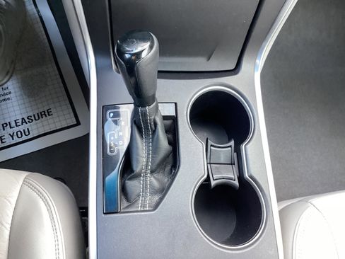 Certified 2016 Toyota Camry XLE image 32