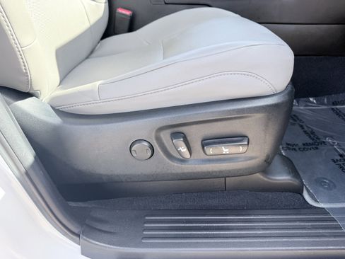 Used 2023 Lexus GX 460 Premium image 59