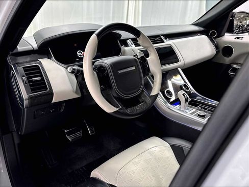 Used 2018 Land Rover Range Rover Sport SVR AWD/4WD image 6