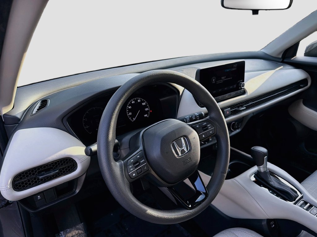 Certified 2025 Honda HR-V LX image 9