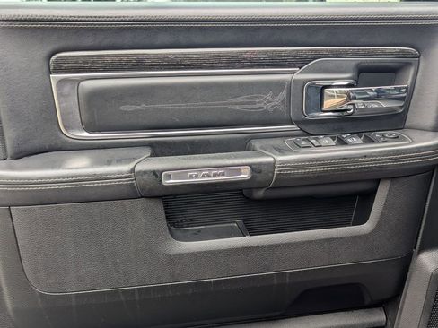 Used 2018 RAM 1500 Limited image 10