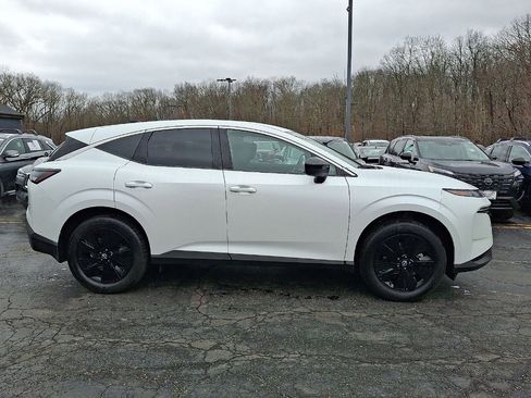 Used 2025 Nissan Murano SV image 26