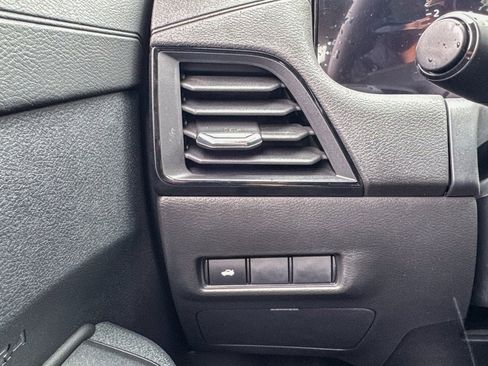 New 2026 Nissan Sentra SV image 31