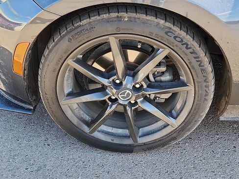 Used 2017 MAZDA MX-5 Miata Club image 7