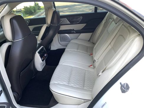 Used 2020 Lincoln Continental Black Label AWD/4WD image 26