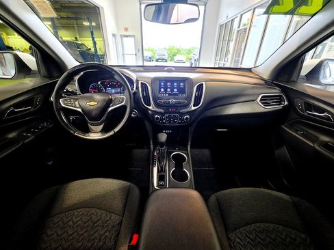 Used 2022 Chevrolet Equinox LT FWD image 18
