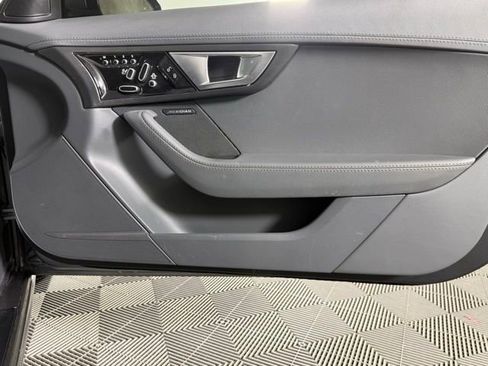 Used 2015 Jaguar F-TYPE S RWD image 22