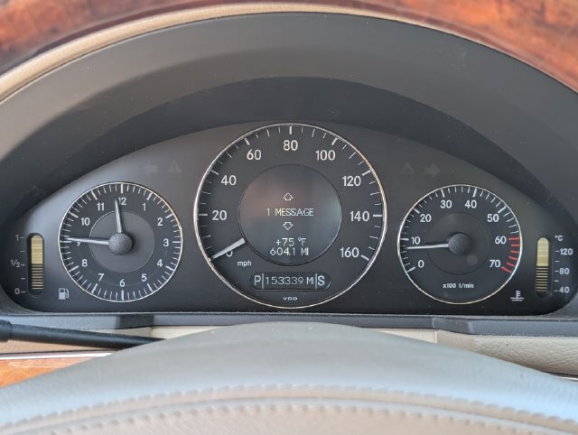 Used 2005 Mercedes-Benz E 500 4MATIC Sedan image 26