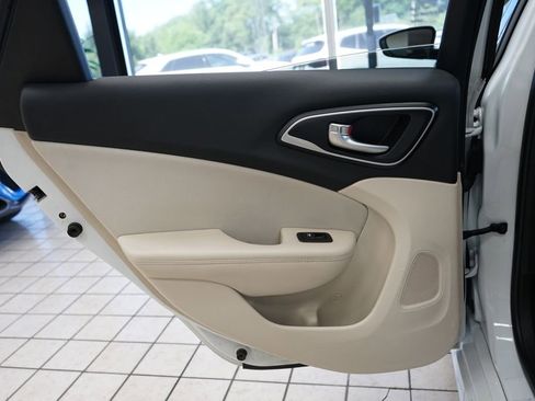 Used 2015 Chrysler 200 Limited w/ Convenience Group FWD image 38