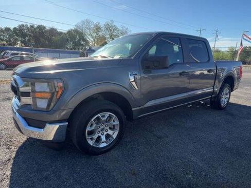 Used 2023 Ford F150 XLT image 4