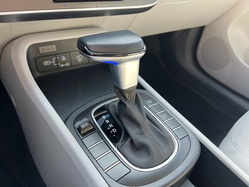 Used 2024 Hyundai Kona SEL FWD image 14