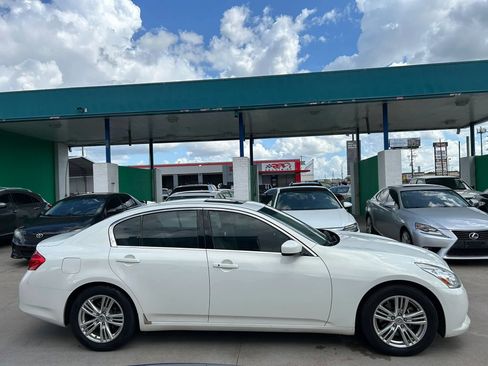 Used 2012 INFINITI G37 Journey w/ Premium Pkg RWD image 6