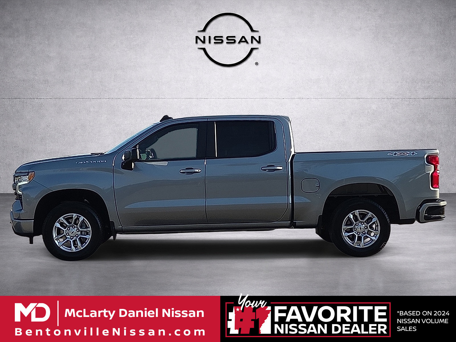 Used 2026 Chevrolet Silverado 1500 RST AWD/4WD image 3