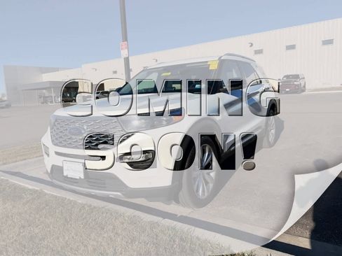 Used 2022 Ford Explorer Platinum w/ Equipment Group 601A image 1