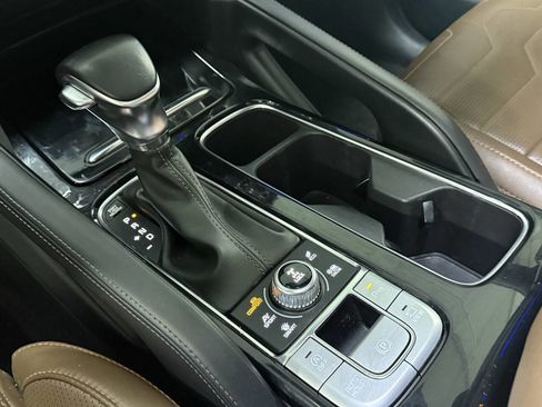 Used 2022 Kia Telluride SX w/ SX Prestige Package AWD/4WD image 12
