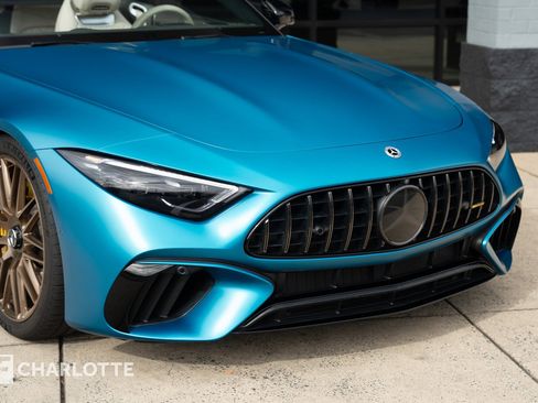 Used 2022 Mercedes-Benz SL 63 AMG 4MATIC w/ Driver Assistance Package image 2