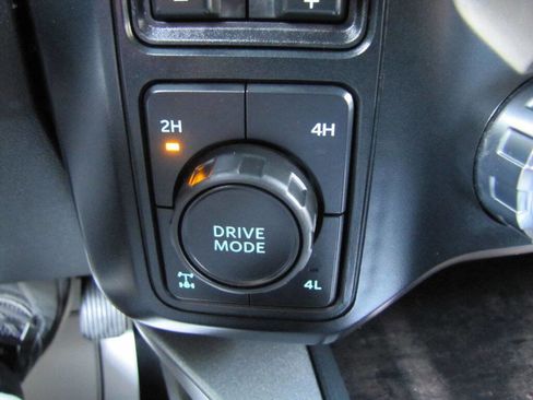 Used 2023 Ford F250 Lariat w/ Lariat Ultimate Package image 44