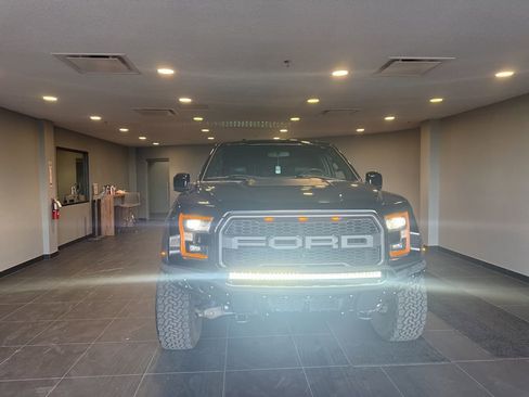Used 2017 Ford F150 Raptor w/ Equipment Group 802A Luxury image 2