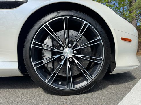 Used 2015 Aston Martin DB9 Coupe image 65