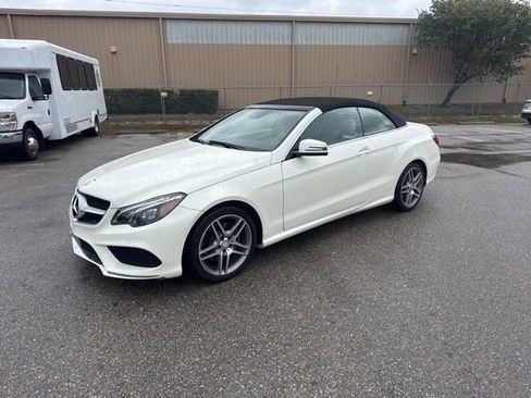 Used 2017 Mercedes-Benz E 400 Cabriolet image 4