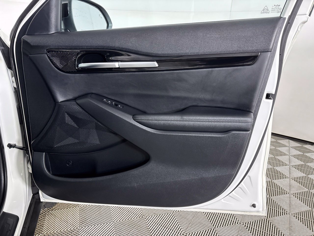 Used 2024 Kia Seltos S FWD image 27