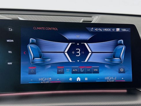 Used 2025 BMW X1 M35i w/ Premium Package image 16