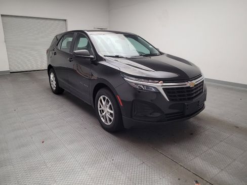Used 2022 Chevrolet Equinox LS image 13