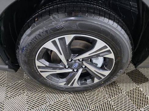 Certified 2025 Subaru Crosstrek 2.0i Premium image 10