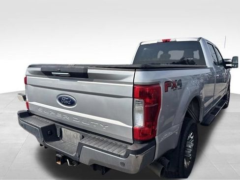 Used 2019 Ford F350 XLT w/ XLT Premium Package AWD/4WD image 18