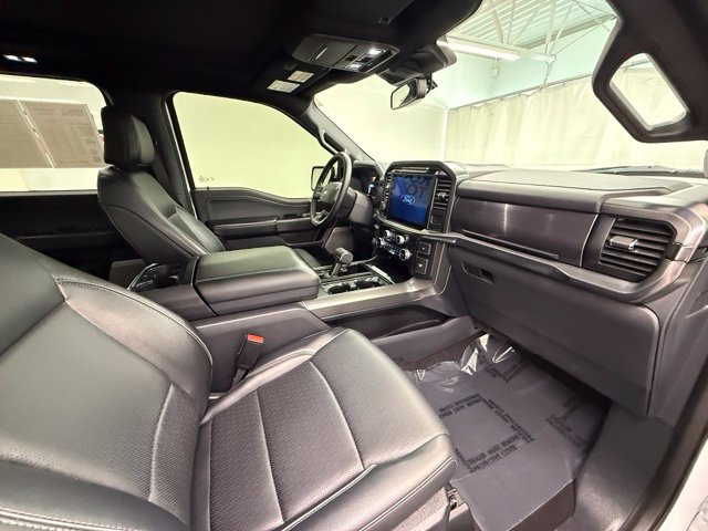 Used 2025 Ford F150 Lariat w/ Equipment Group 501A Mid AWD/4WD image 9