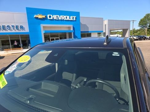 Used 2024 Chevrolet Silverado 1500 W/T w/ WT Value Package AWD/4WD image 35