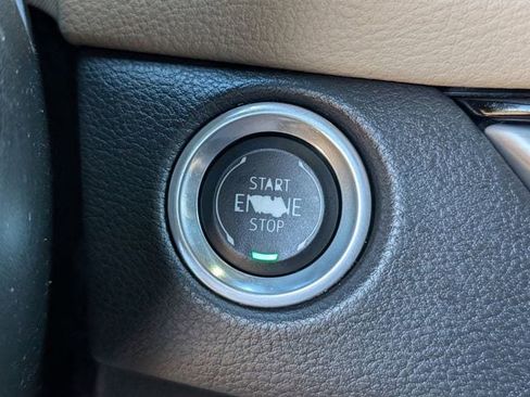 Used 2024 Cadillac XT4 Luxury image 19