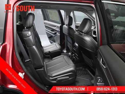 Used 2023 Jeep Grand Cherokee L Limited AWD/4WD image 31