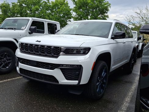 New 2026 Jeep Grand Cherokee L Limited AWD/4WD image 1