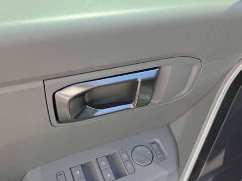 New 2027 Kia Seltos S FWD image 18
