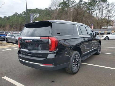 Used 2025 GMC Yukon XL Elevation image 5