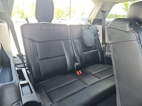 Used 2023 Ford Explorer XLT w/ Equipment Group 202A AWD/4WD image 16