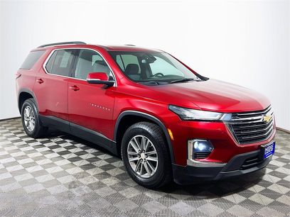 Used 2023 Chevrolet Traverse LT