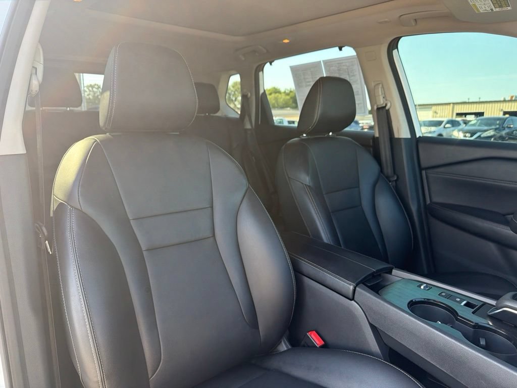 Used 2024 Nissan Rogue SL w/ SL Premium Package FWD image 11