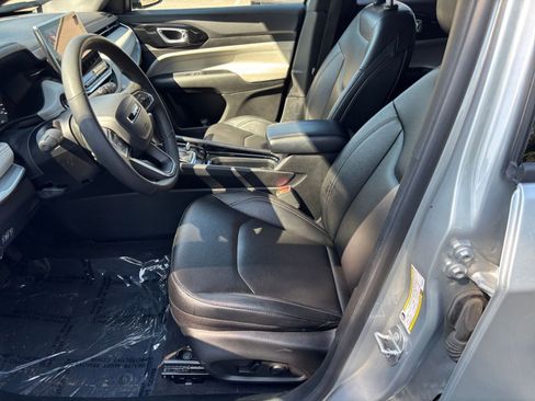 Used 2025 Jeep Compass Limited AWD/4WD image 29