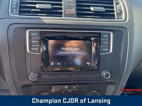 Used 2017 Volkswagen Jetta S image 29