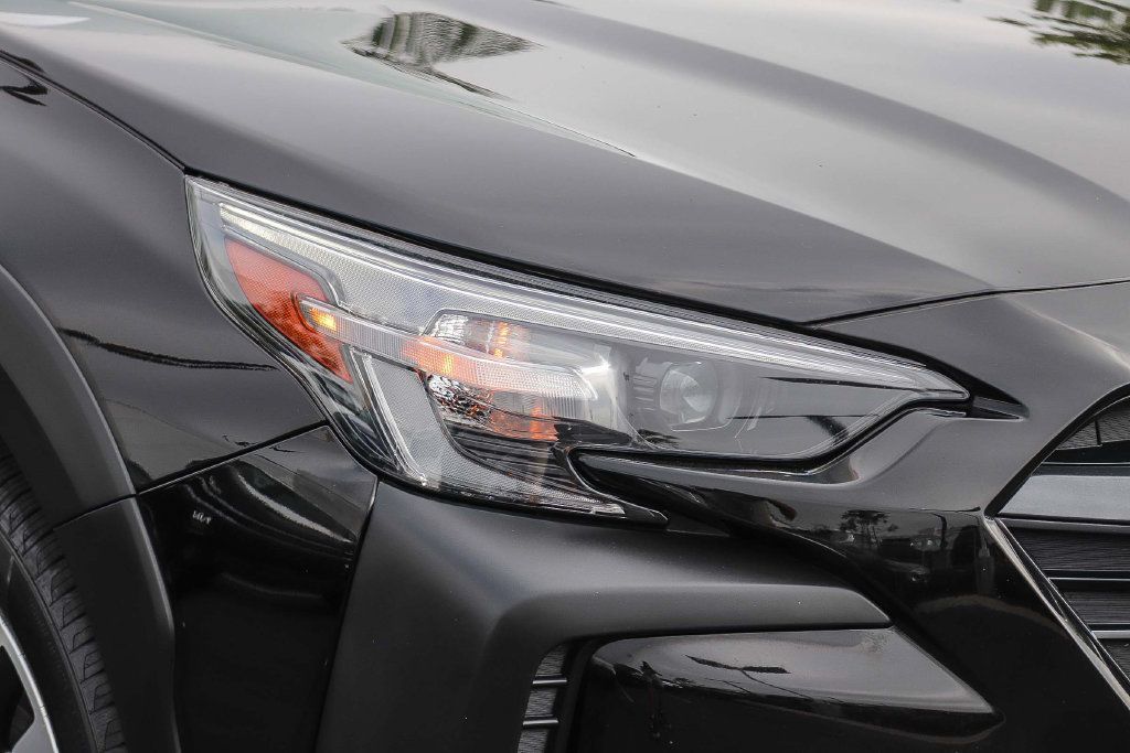 Certified 2024 Subaru Outback Limited AWD/4WD image 10