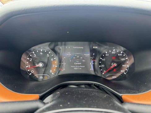 Used 2024 Jeep Compass Limited image 17