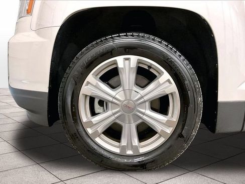Used 2017 GMC Terrain SLT w/ Driver Alert Package I AWD/4WD image 8
